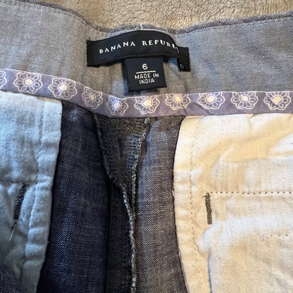 Banana Republic Women's Chino Casual Shorts Cuffed Rolled Hem Blue Shorts - Picture 3 of 6